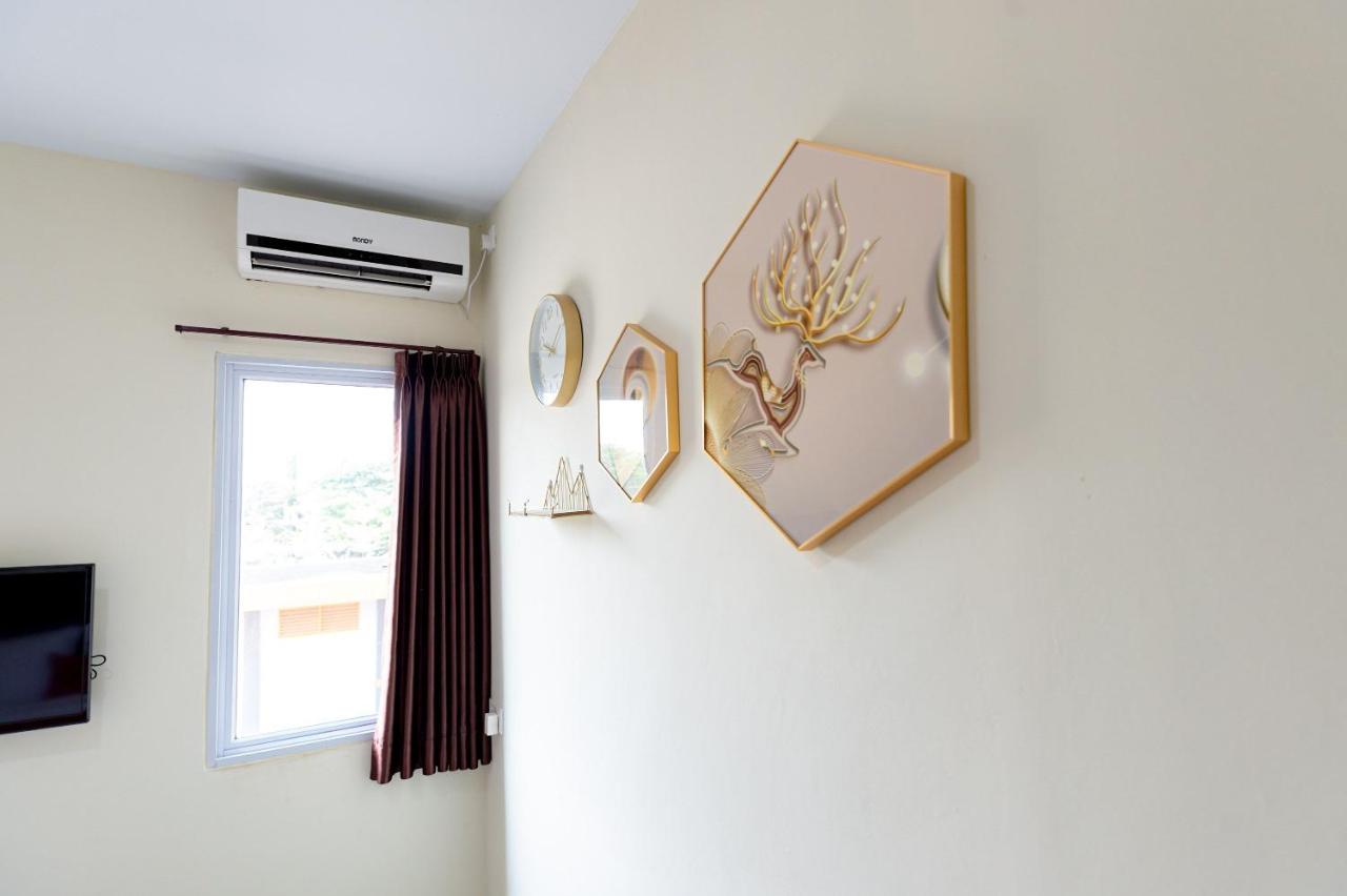 Reddoorz Plus At Komplek Abc Batu Aji Batam Kubuk Εξωτερικό φωτογραφία