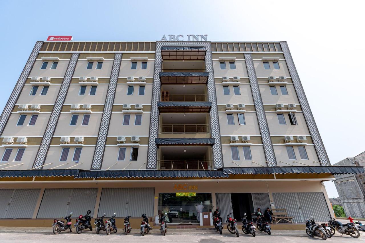 Reddoorz Plus At Komplek Abc Batu Aji Batam Kubuk Εξωτερικό φωτογραφία