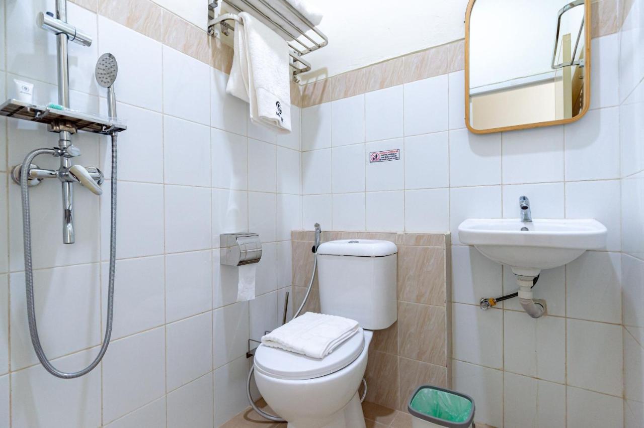 Reddoorz Plus At Komplek Abc Batu Aji Batam Kubuk Εξωτερικό φωτογραφία